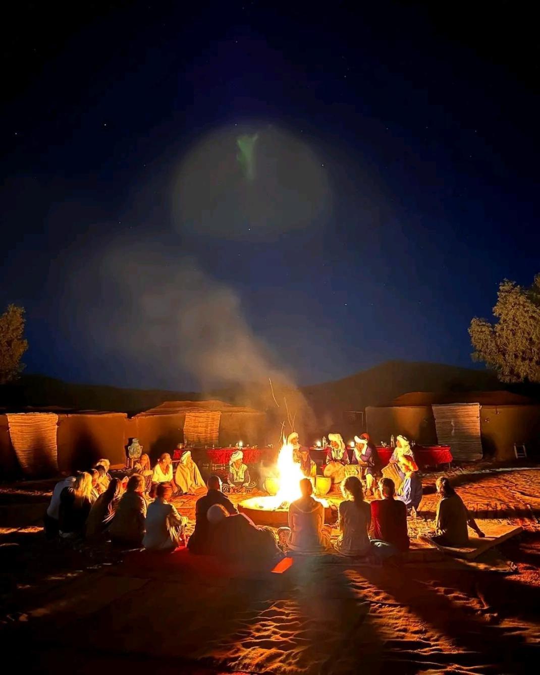 Overnight Desert Camp เมอร์ซูกา ภายนอก รูปภาพ