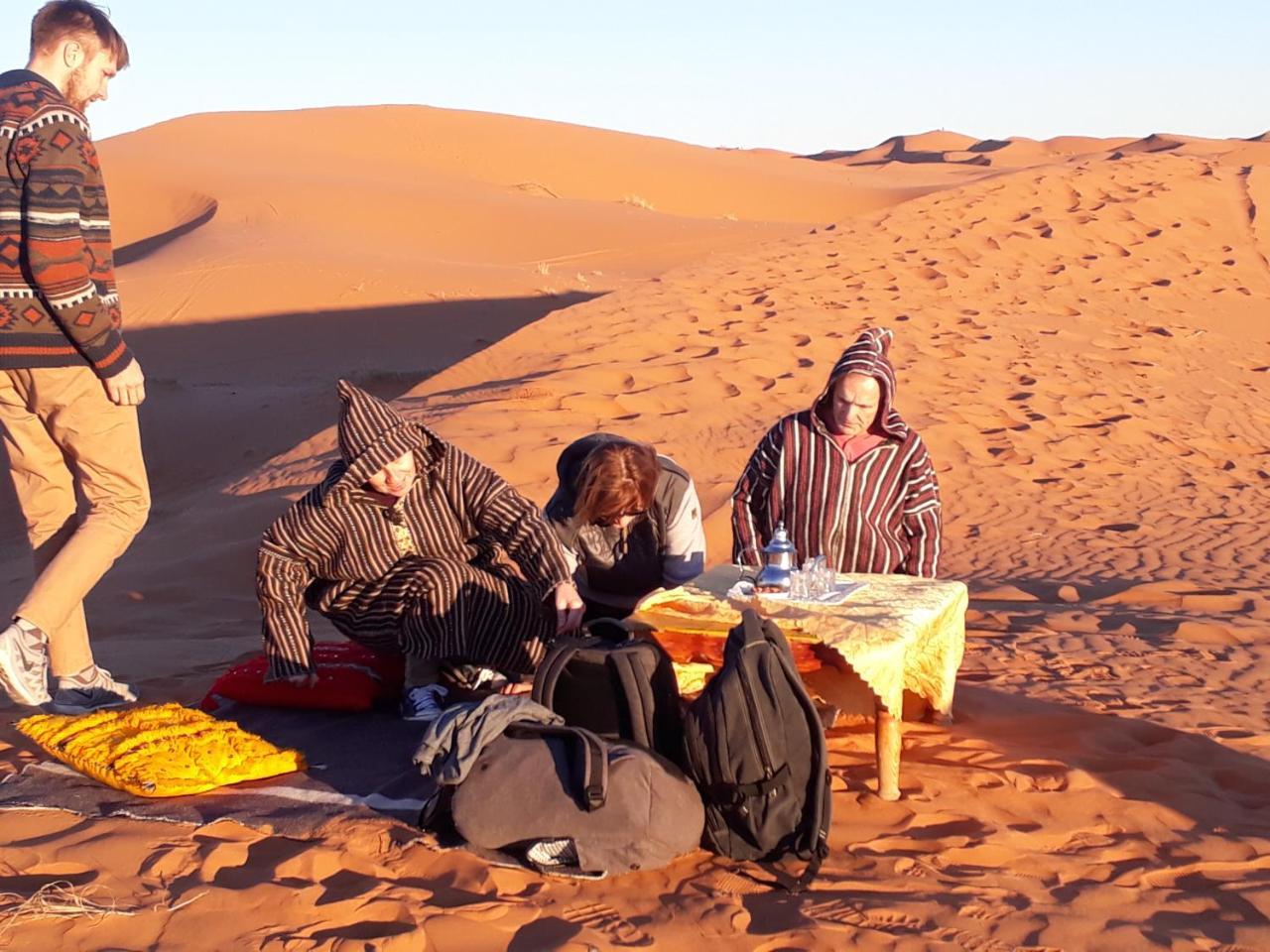 Overnight Desert Camp เมอร์ซูกา ภายนอก รูปภาพ